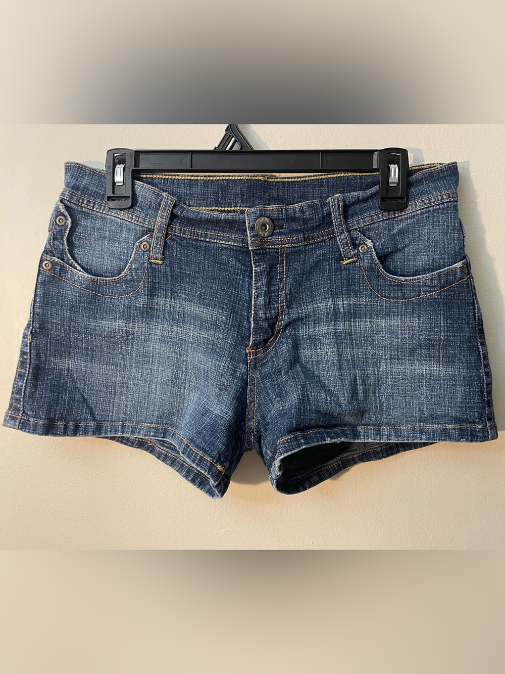 BONGO Juniors Vintage Y2K Dark Wash Low Rise Denim Jean Micro Shorts